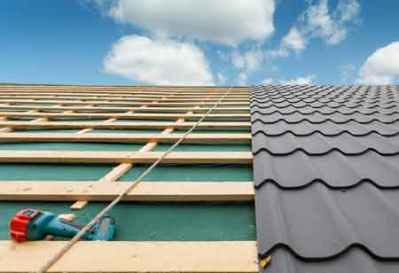 Asphalt Roofing Innovations: Balancing Tradition with Green Technologies